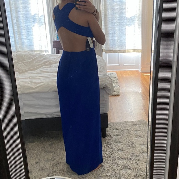 NWT Aidan Maddox Crepe Column Gown - Picture 3 of 11